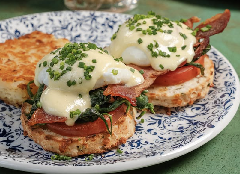 Image: eggs Benedict on plate