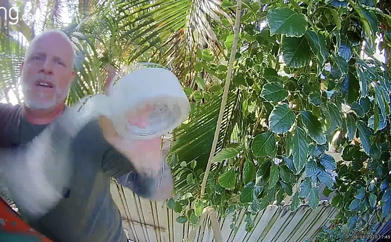 Image: Aquaticat Update: Mermaid-Snooping Broward Deputy to Face Criminal Review