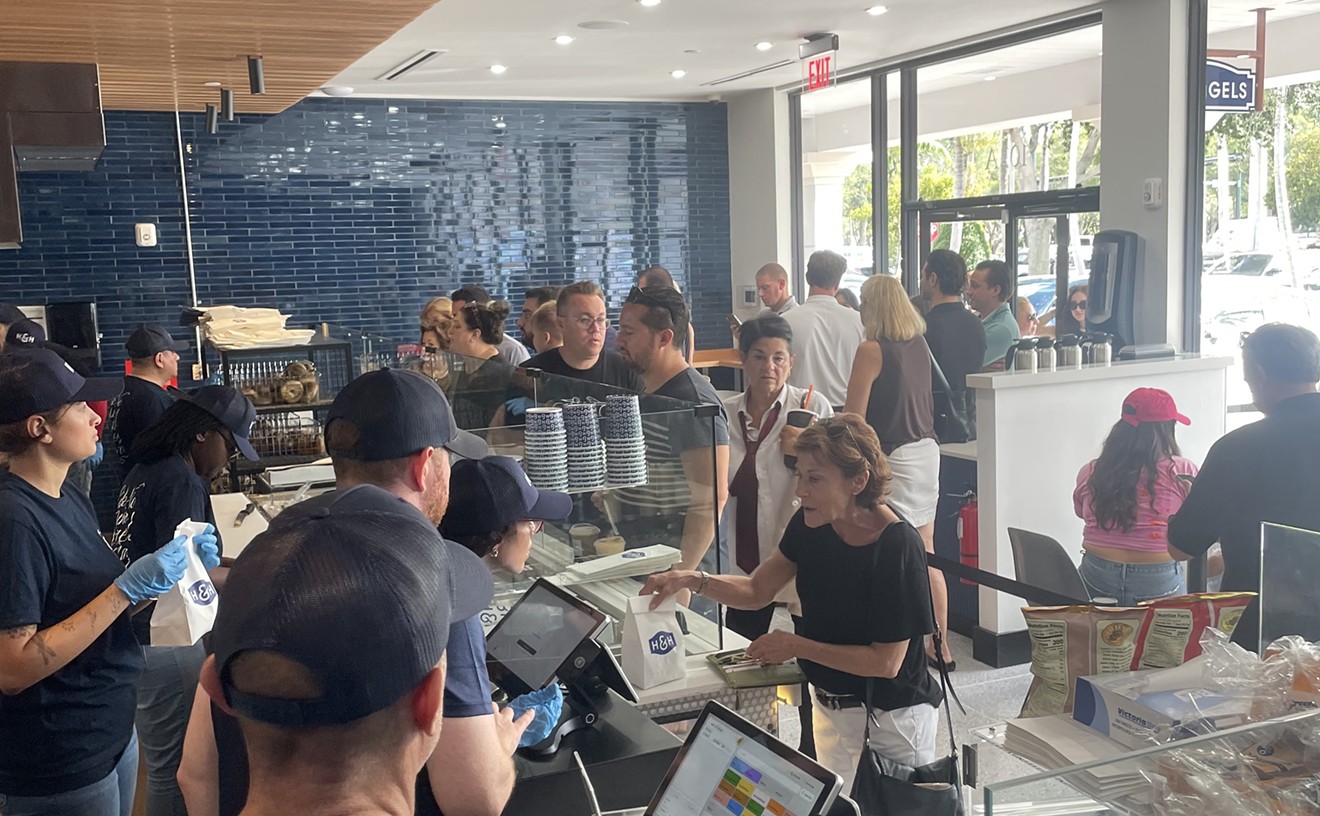 Boca Raton H&amp;H Bagels Opening Causes Frenzy With Lines Out the Door