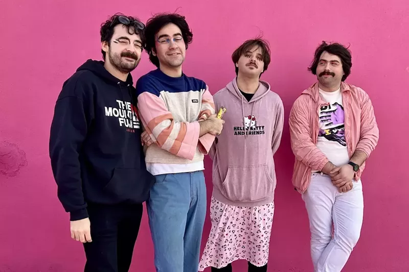 Image: Portrait of the members of Mold!