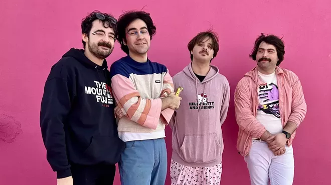 Portrait of the members of Mold!