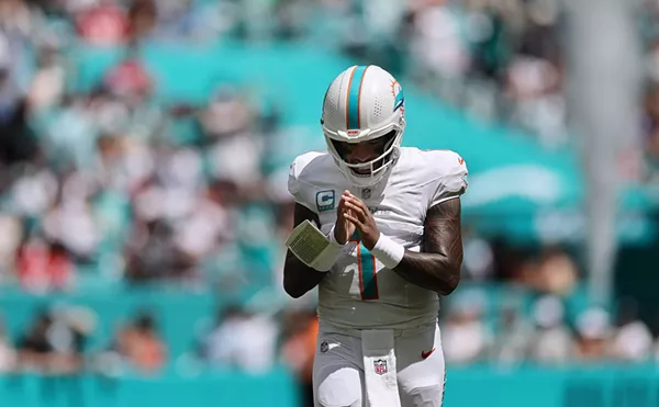 Image: Dolphins Collapse Again in Absurd Loss to Patriots