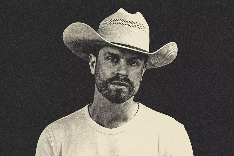 Image: Portrait of Dustin Lynch