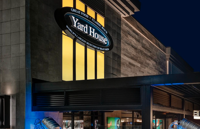 Yard House will close on Lincoln Road on September 1 after ten years.