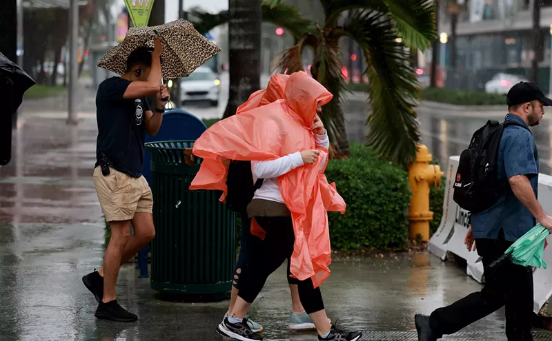 FPL Works to Restore Power After Storm Batters South Florida