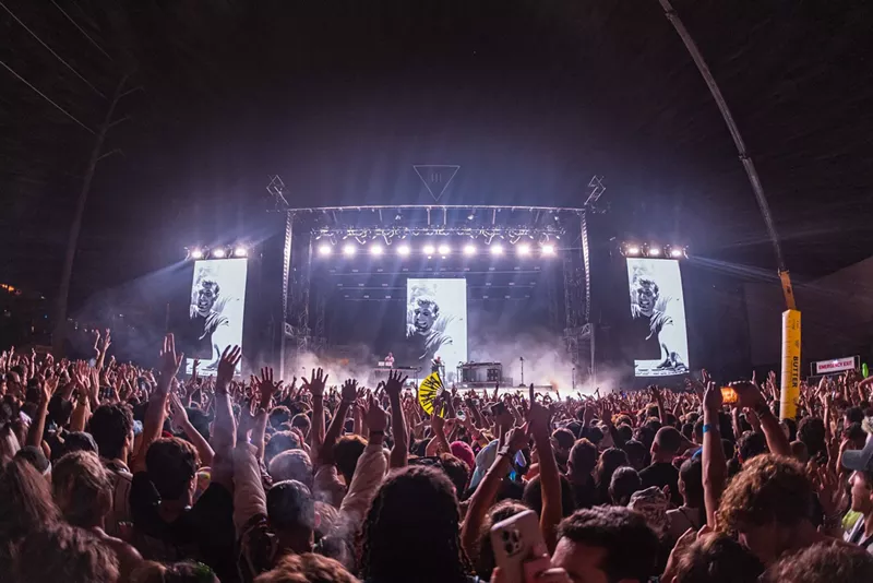 Image: crowd in front of a concert stage
