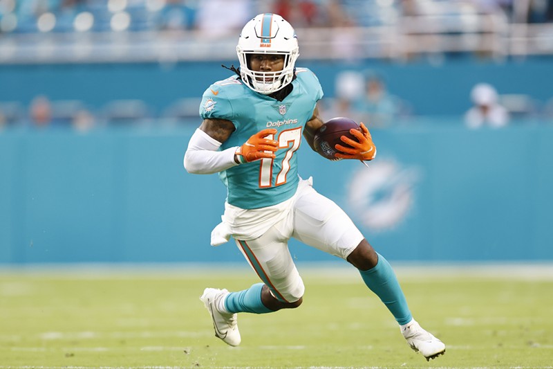 Dolphins wide receiver Jaylen Waddle busts a move.