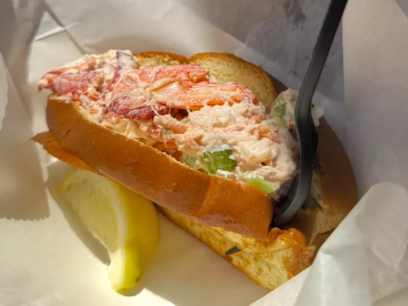 Image: lobster sandwich