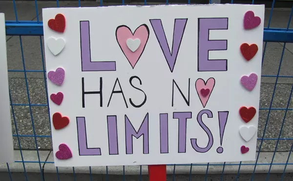 Image: Looking for a Third? Florida Ranks High for Interest in Polyamory