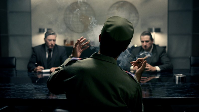 Mafia Spies looks into how the U.S. government tried and failed to assassinate Cuban dictator Fidel Castro.