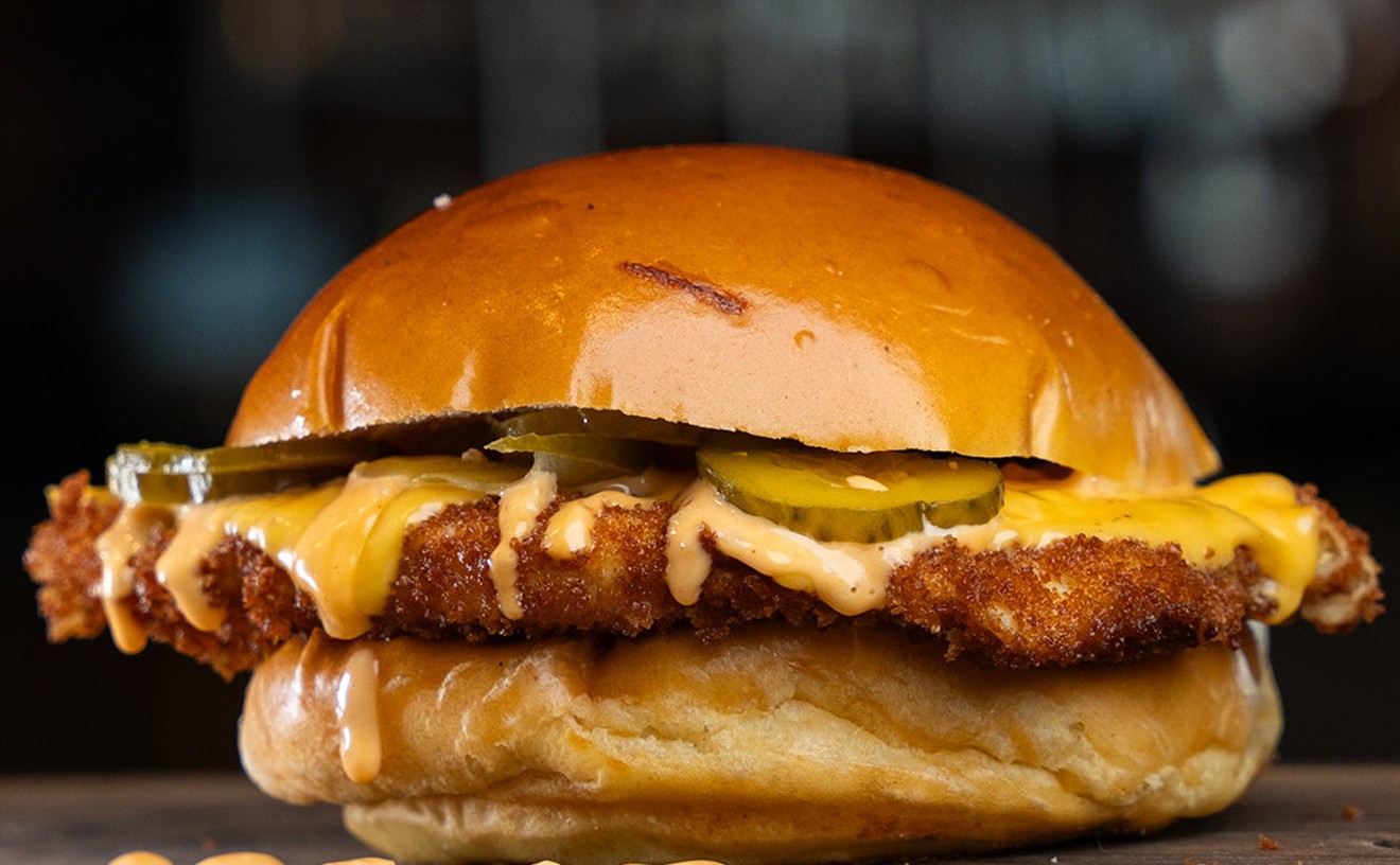 Miami-Based Burger Chain Enters the Crispy Chicken Sandwich Wars