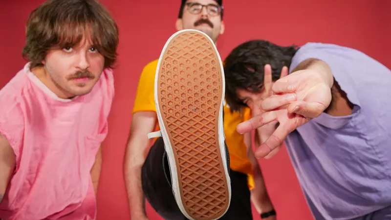 Image: Noise-rock trio Mold! is back with new music.