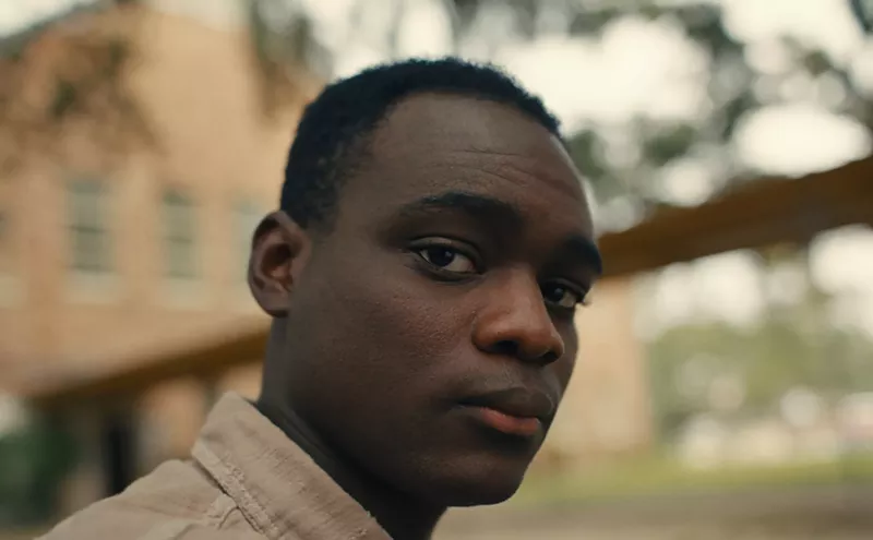 Image: Nickel Boys Director RaMell Ross Brings Florida's Racism to Light