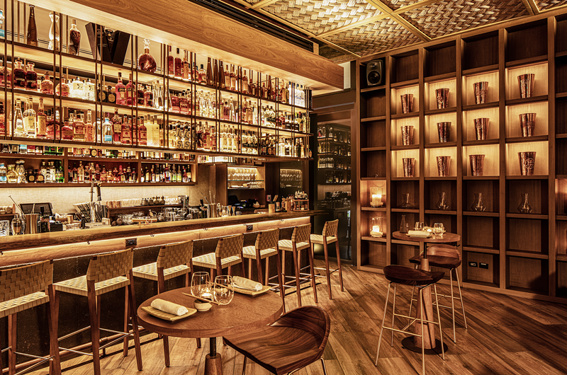 Image: a bar