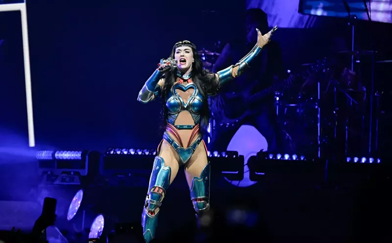 Image: Review: Katy Perry Brought Her Lifetimes Tour to Miami