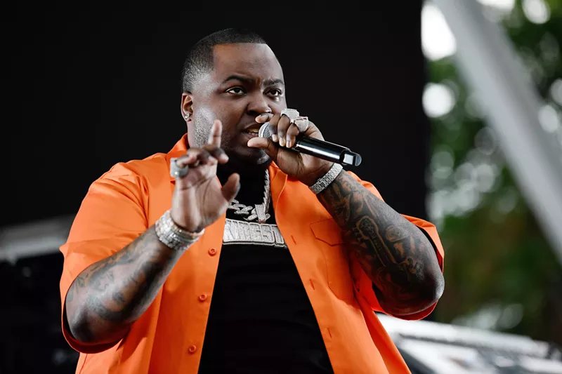 Image: Singer Sean Kingston performing at a Miami amphiteater