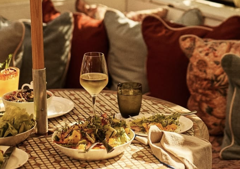 Image: a table setting