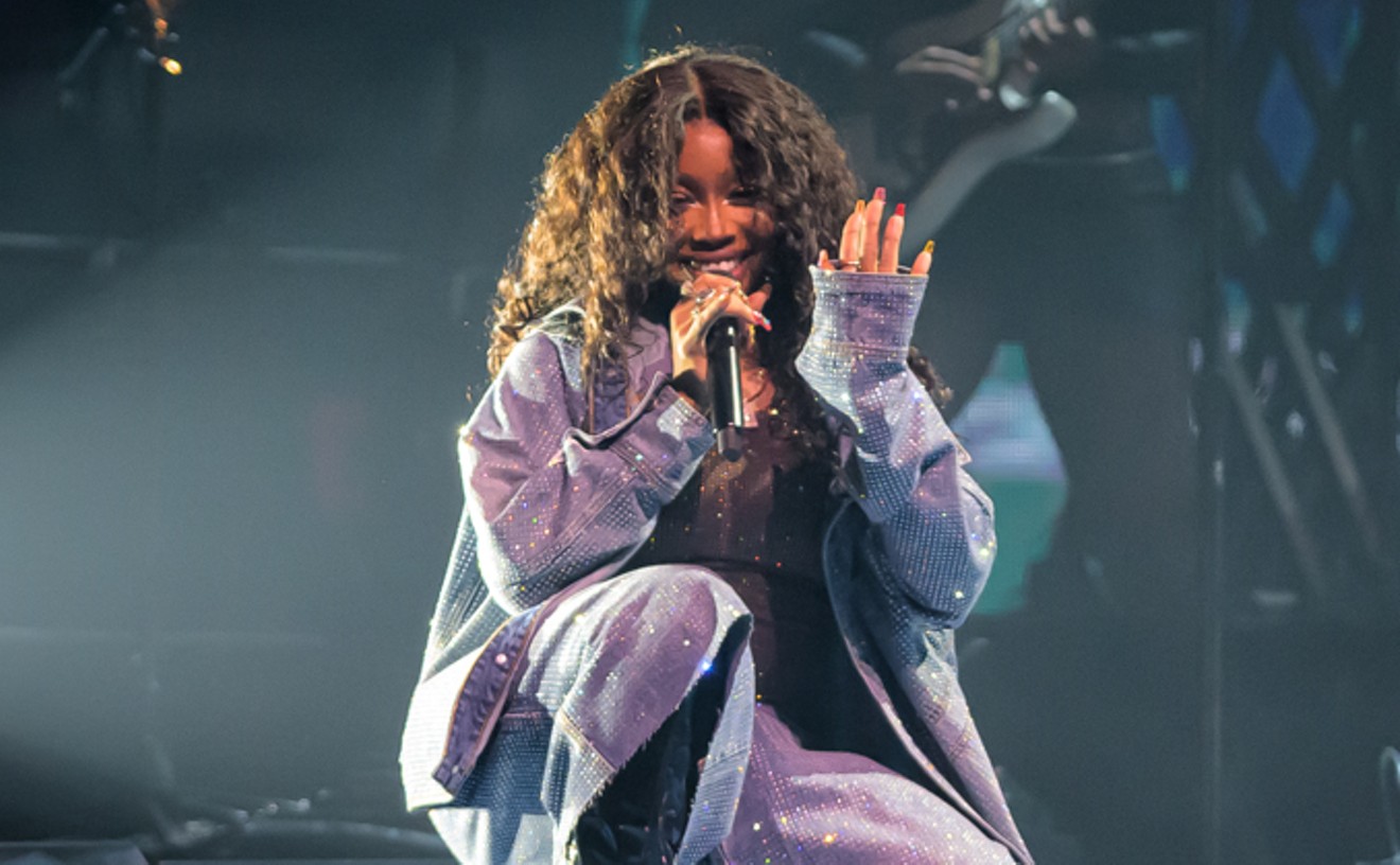 SZA Delivers a Cinematic Spectacle at Kaseya Center