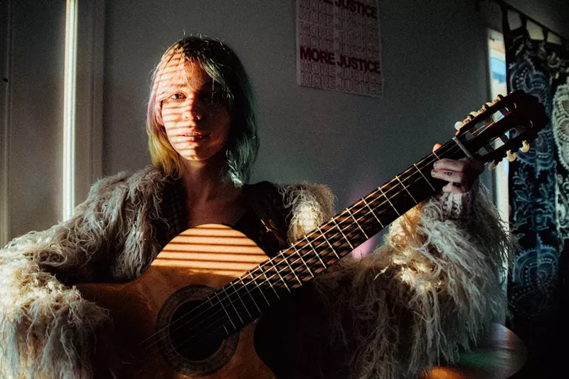 Image: Mija stops at Floyd on Saturday.