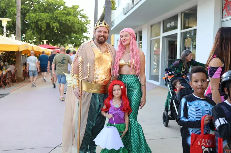 Image: Kids are invited to trick-or-treat on Lincoln Road on Halloween night.