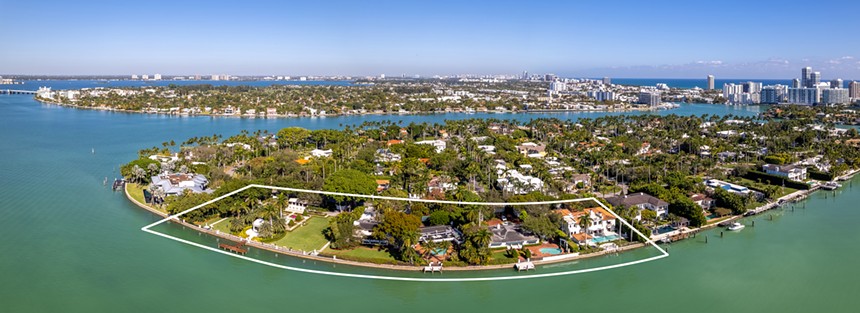 The Pearce compound boasts 600-feet of frontage on Biscayne Bay. - PHOTO COURTESY OF THE JILLS ZEDER GROUP/1 OAK STUDIOS
