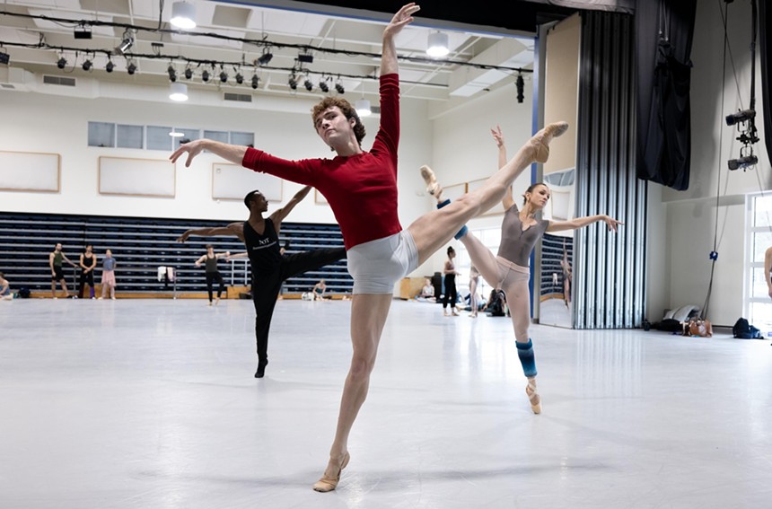 Ballet dancer Jordan Martinez rehearsing
