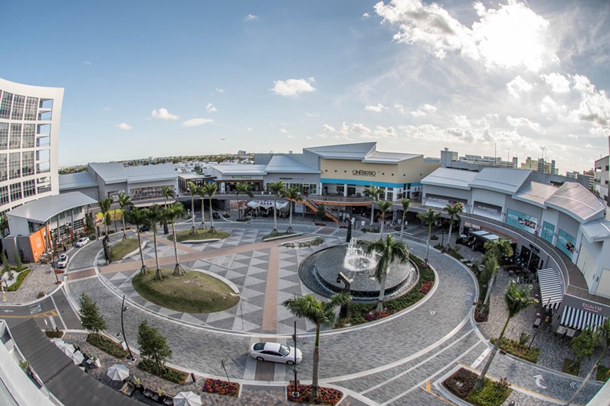 The plaza at CityPlace Doral