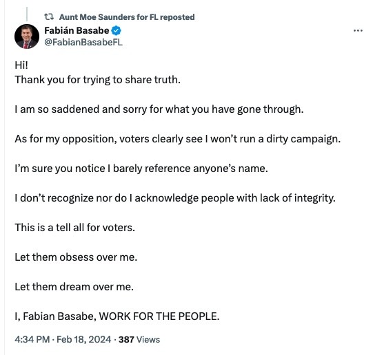 Screenshot of Fabián Basabe's tweet to Moe Saunders