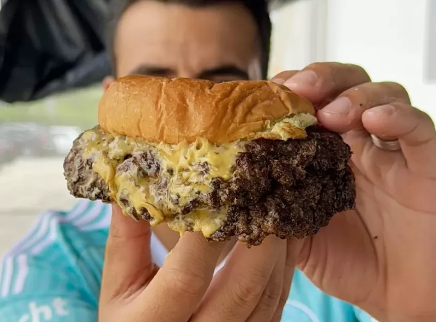 a cheeseburger
