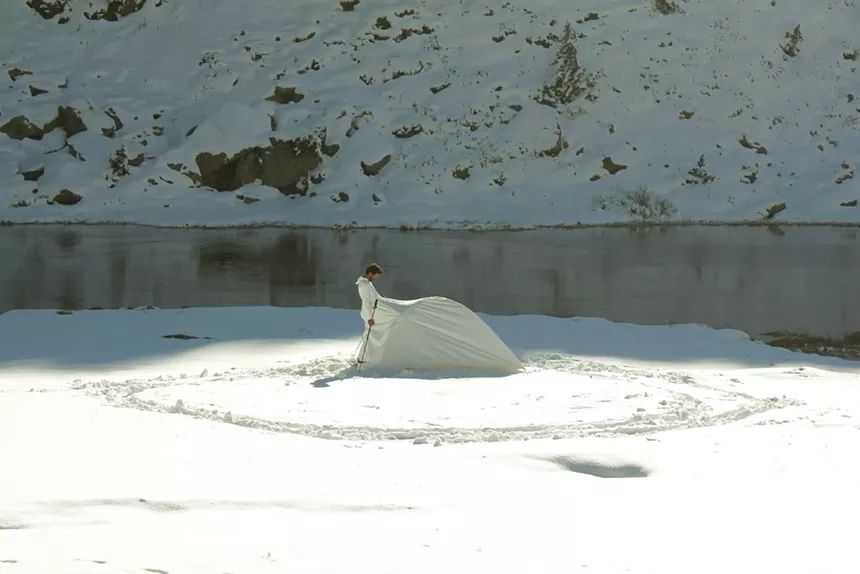 Still of Michail Michailov's video work Refuging