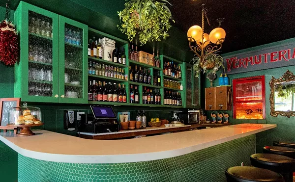 At Victoria&rsquo;s Vinos y Vermuteria, Matt Kuscher Wants You to Explore Vermouth