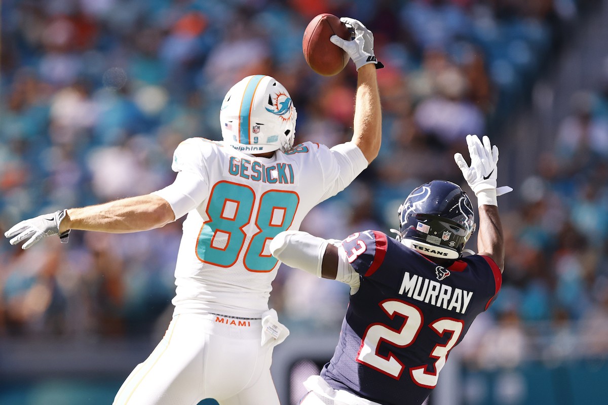 Mike Gesicki could be trade piece for Miami Dolphins if issues remain