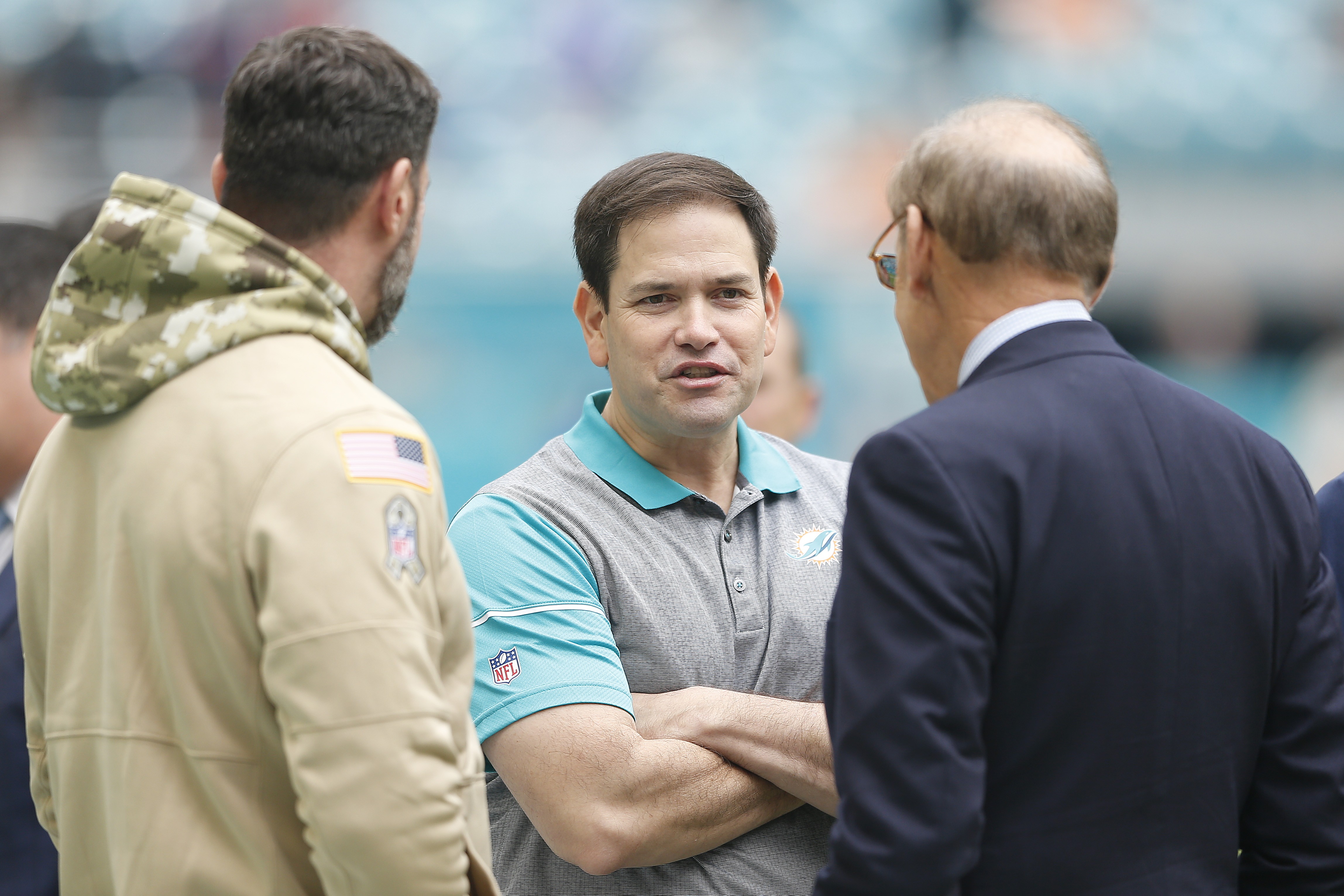 Miami Dolphins Owner Is Suspended for Tampering With Brady - The New York  Times