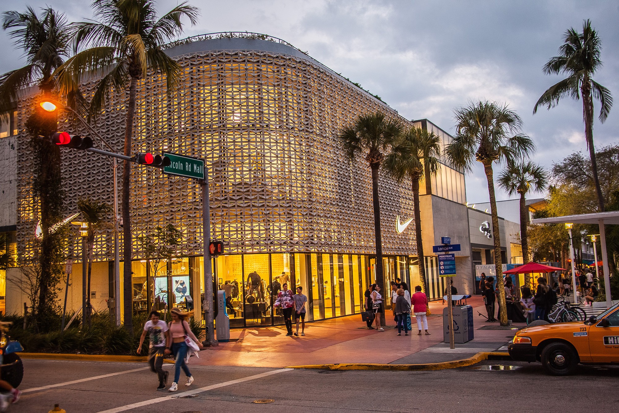 HFCC B16 Miami Shopping Malls