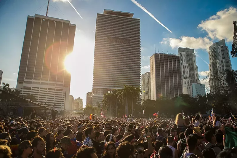 Image: The crowds at Bayfront Park during Ultra Music Festival 2018.