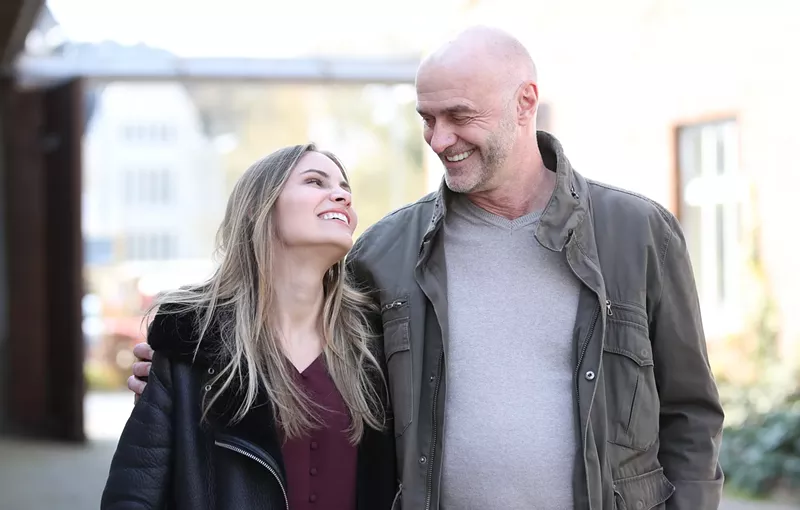 sugar_daddy_sugar_baby_joerch_adobestock_265804864.webp?cb\u003dc317c8438dbf16af5d756c40107bf10b