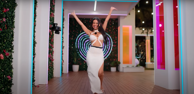 Image: Yulissa Escobar entering the Love Island villa.