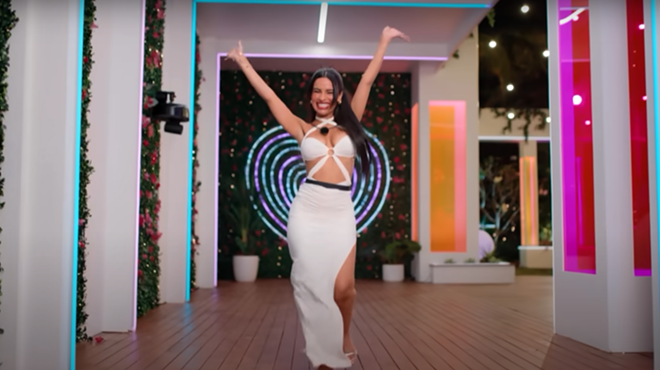 Yulissa Escobar entering the Love Island villa.