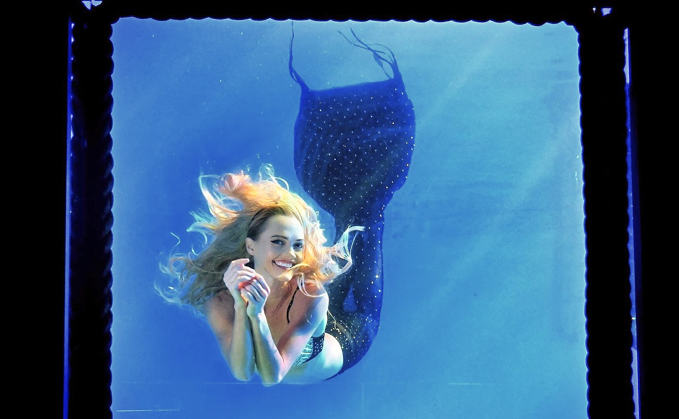 Wreck Bar Mermaid Sues Broward Sheriff's Office for Invasion of Privacy